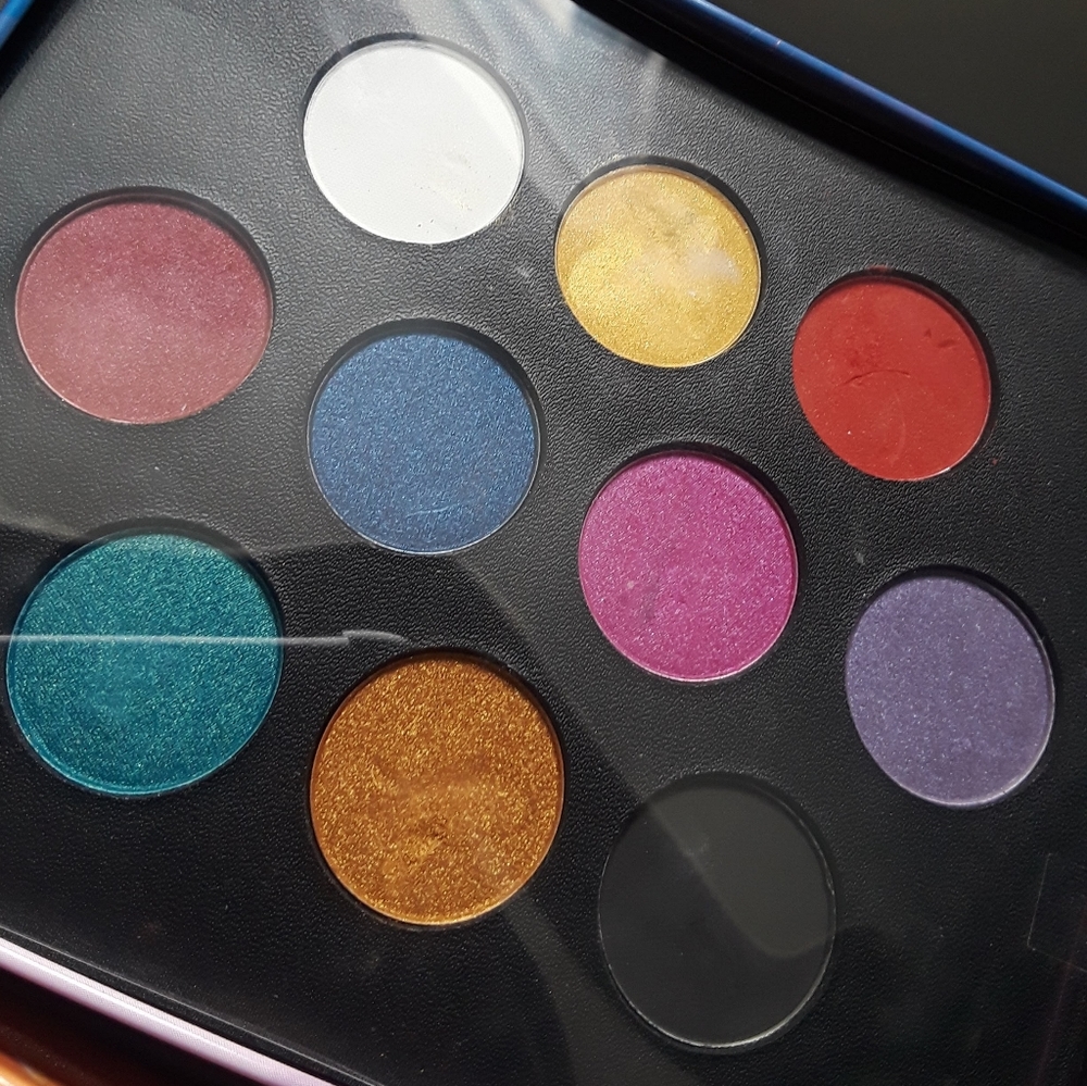 NYX makeup palette